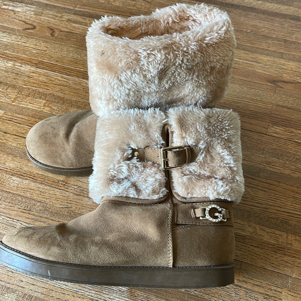 GUESS FURRY TAN SUEDE BOOTS RHINESTONES 9-1/2m